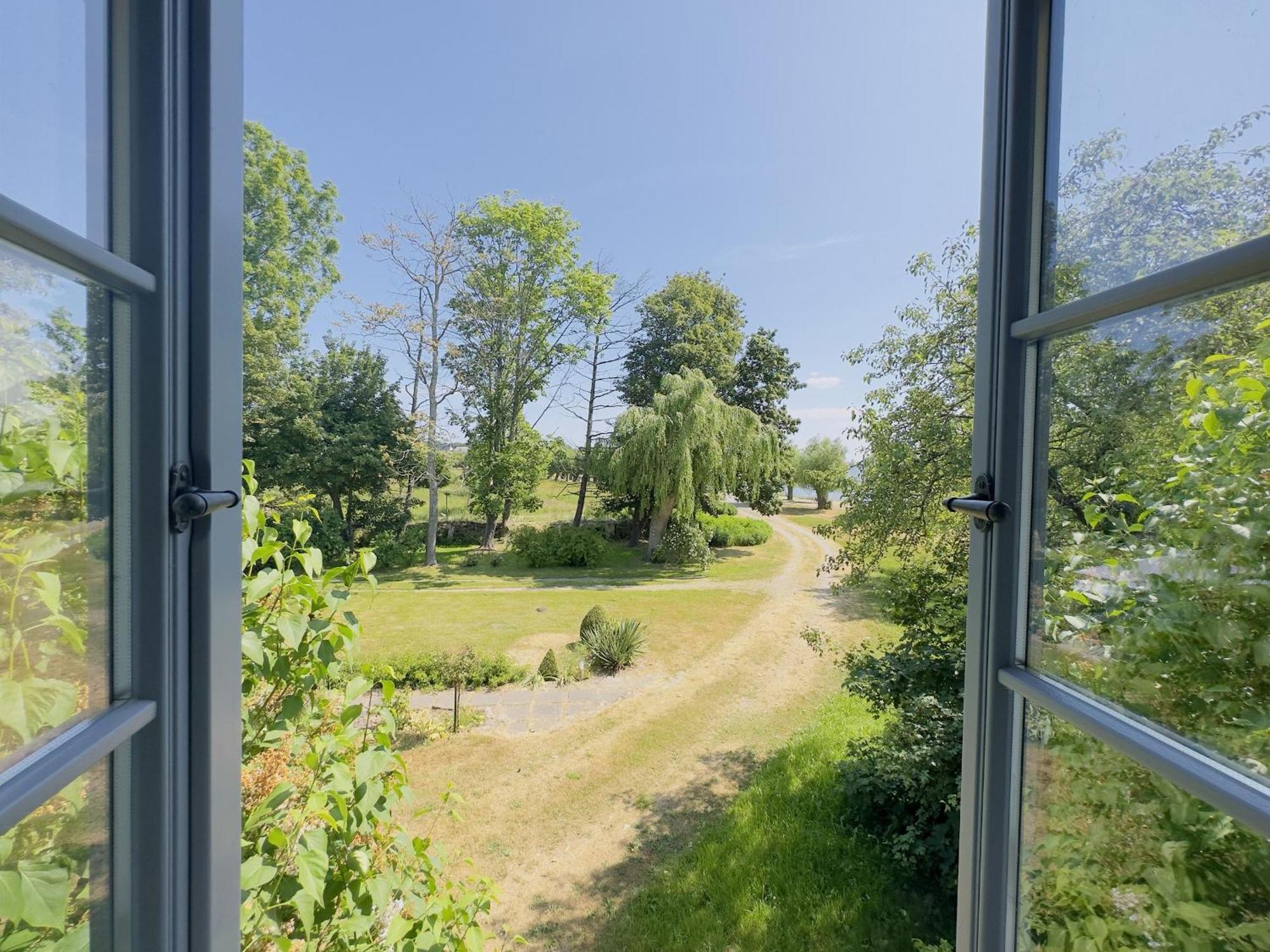 Ferienhaus Kleine Flucht Neuendorf Putbus Extérieur photo