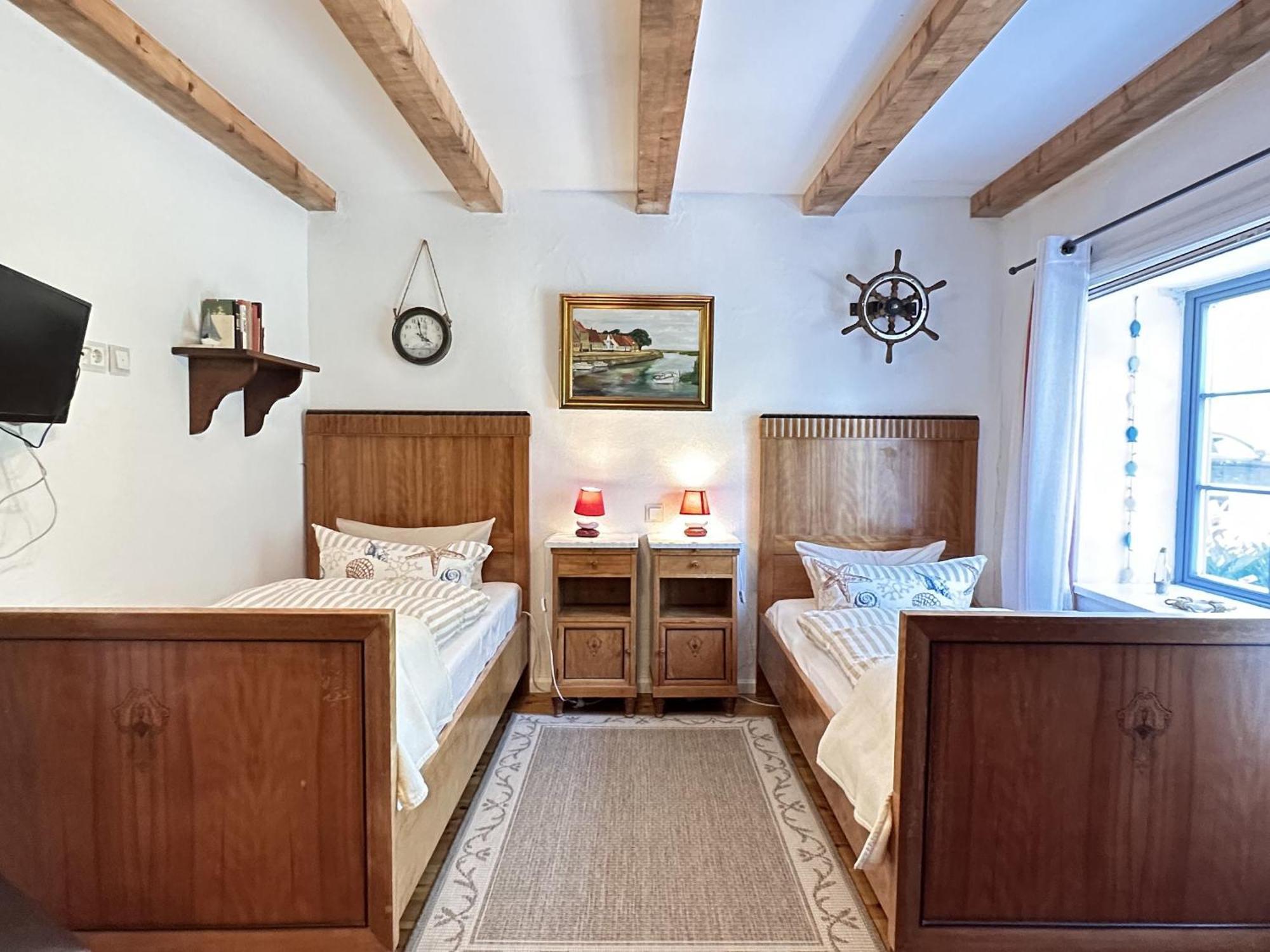 Ferienhaus Kleine Flucht Neuendorf Putbus Extérieur photo